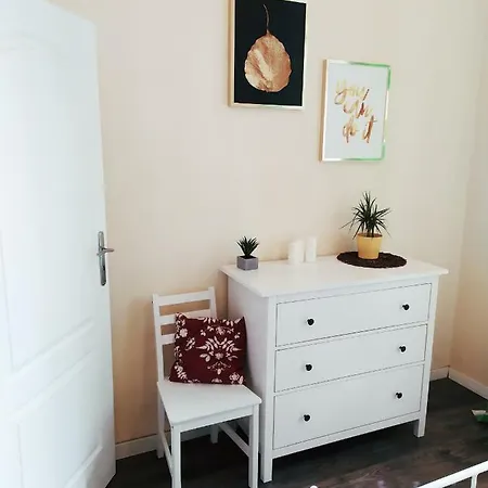 Apartment Beautiful With 1 Bedroom Main Square *