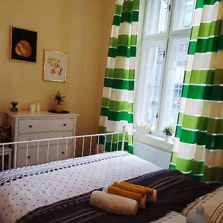 Beautiful With 1 Bedroom Main Square Cracovie